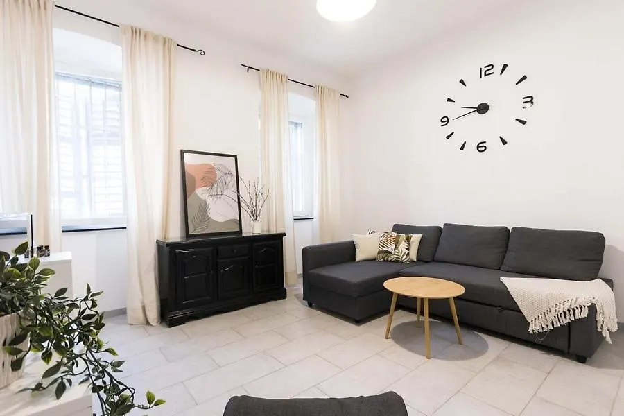 Apartman Mariposa Pula Centar Apartment
